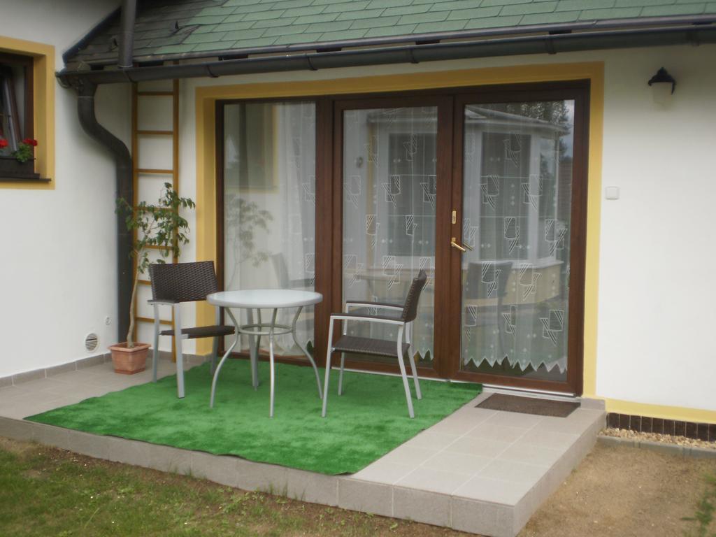 Apartament Privat Buk 100 Jindřichŭv Hradec Zewnętrze zdjęcie