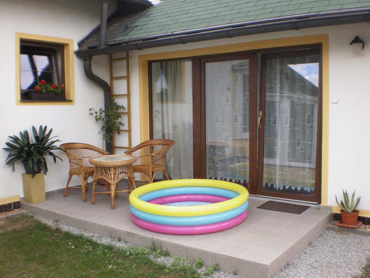 Apartament Privat Buk 100 Jindřichŭv Hradec Zewnętrze zdjęcie